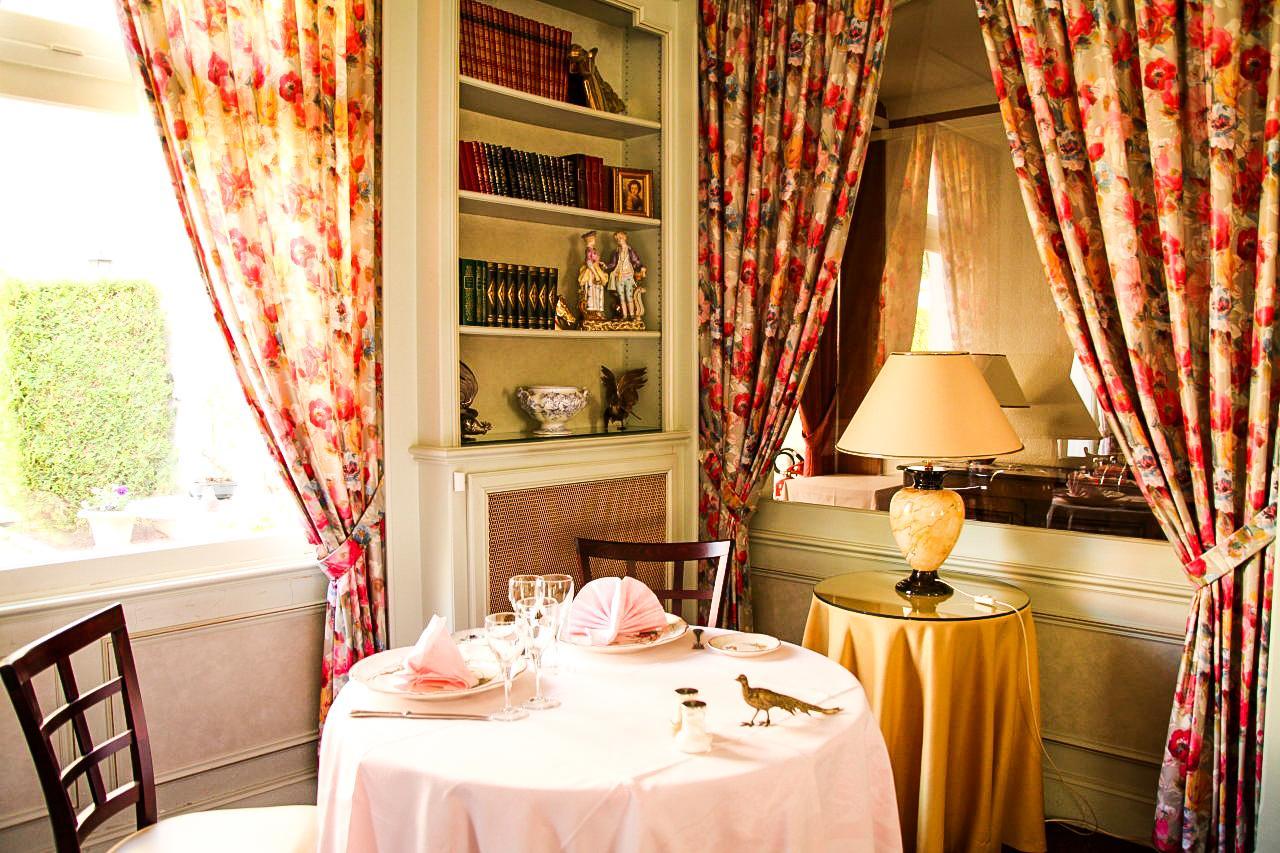 Hotel De La Cloche Vitry-le-Francois Luaran gambar